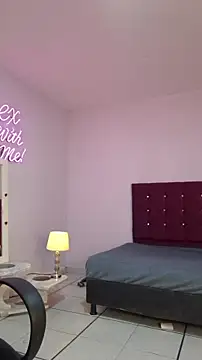 Snapshot of princess_foxxy chatting on November 10, 2025, 12:26 am princess foxxy online show from November 10, 2025, 12:26 am