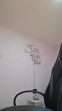 Snapshot of princess_foxxy chatting on November 29, 2025, 3:06 am princess foxxy online show from November 29, 2025, 3:06 am