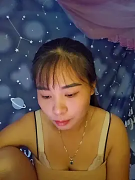 Snapshot of Squirrel-Pear chatting on October 21, 2025, 11:37 pm Squirrel-Pear online show from October 21, 2025, 11:37 pm