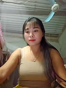 Snapshot of Squirrel-Pear chatting on November 15, 2025, 12:42 pm Squirrel-Pear online show from November 15, 2025, 12:42 pm