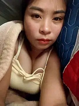 Squirrel-Pear online show from January 14, 2026, 12:36 am