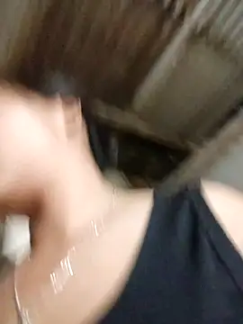 Snapshot of Squirrel-Pear chatting on October 31, 2025, 3:19 pm Squirrel-Pear online show from October 31, 2025, 3:19 pm