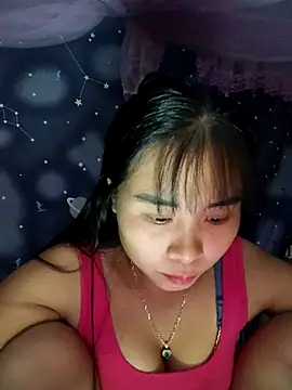 Snapshot of Squirrel-Pear chatting on October 27, 2025, 12:28 pm Squirrel-Pear online show from October 27, 2025, 12:28 pm