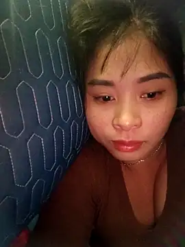 Snapshot of Squirrel-Pear chatting on November 2, 2025, 9:20 pm Squirrel-Pear online show from November 2, 2025, 9:20 pm