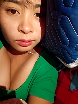 Snapshot of Squirrel-Pear chatting on November 26, 2025, 10:10 pm Squirrel-Pear online show from November 26, 2025, 10:10 pm