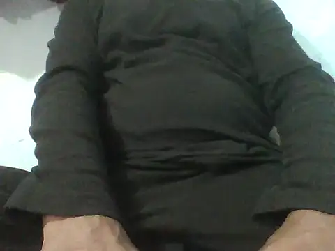 Snapshot of up_boy chatting on December 5, 2025, 2:37 pm up boy online show from December 5, 2025, 2:37 pm