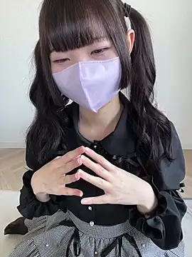 Reina cute 00  online show from March 17, 2026, 2:14 am