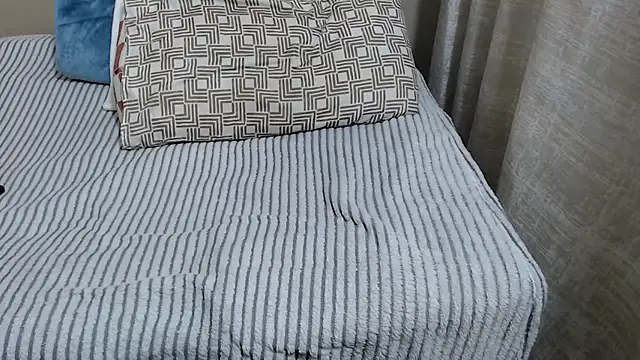 Snapshot of RissaGx chatting on November 21, 2025, 6:34 am RissaGx online show from November 21, 2025, 6:34 am