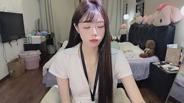 Snapshot of Onecutelittle chatting on May 29, 2026, 1:17 pm Onecutelittle online show from May 29, 2026, 1:17 pm