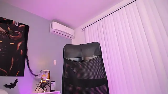 NoahDiaz online show from October 30, 2025, 1:20 pm