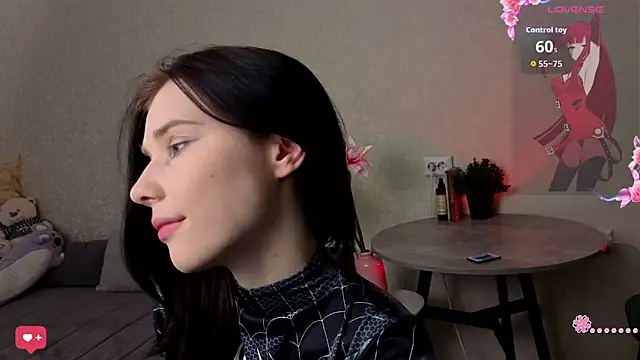 Snapshot of Mell_Hyees chatting on November 16, 2025, 4:45 pm Mell Hyees online show from November 16, 2025, 4:45 pm