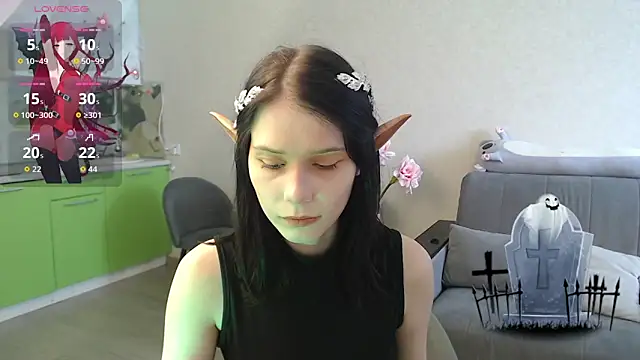 Snapshot of Mell_Hyees chatting on October 30, 2025, 11:41 am Mell Hyees online show from October 30, 2025, 11:41 am