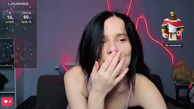 Snapshot of Mell_Hyees chatting on December 16, 2025, 5:39 pm Mell Hyees online show from December 16, 2025, 5:39 pm