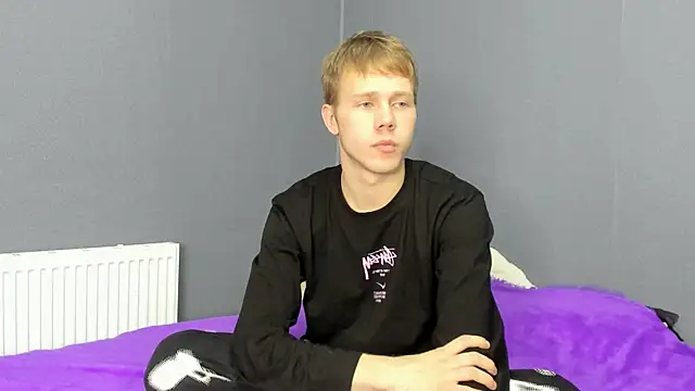 Snapshot of tvelweek chatting on November 6, 2025, 6:56 pm tvelweek online show from November 6, 2025, 6:56 pm