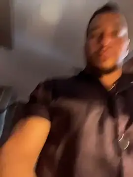 Snapshot of FreszX chatting on February 27, 2026, 3:01 pm FreszX online show from February 27, 2026, 3:01 pm