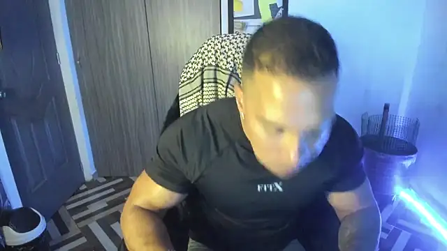 Snapshot of FreszX chatting on October 29, 2025, 6:56 am FreszX online show from October 29, 2025, 6:56 am