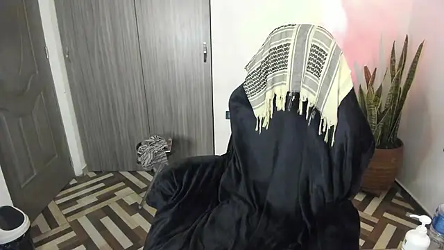 Snapshot of FreszX chatting on December 5, 2025, 4:49 pm FreszX online show from December 5, 2025, 4:49 pm