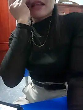 Miube2k online show from October 31, 2025, 5:37 am