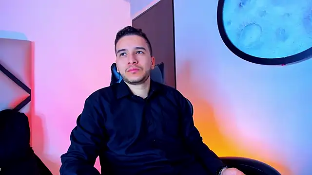 Snapshot of mike_257 chatting on November 25, 2025, 11:54 am mike 257 online show from November 25, 2025, 11:54 am