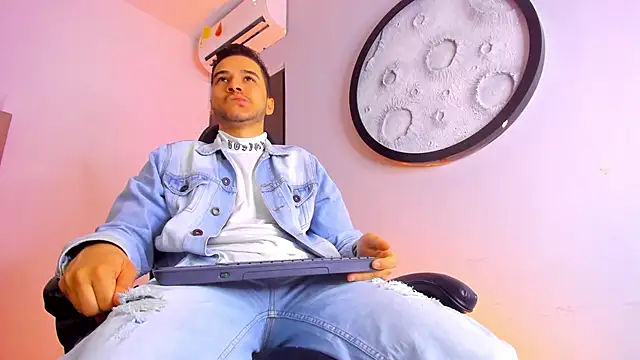 mike 257 online show from January 13, 2026, 11:47 am