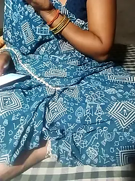 Hot cauple indian online show from April 24, 2026, 7:21 am