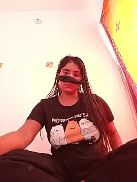 Snapshot of Hot_Angle chatting on June 5, 2026, 9:48 am Hot Angle online show from June 5, 2026, 9:48 am