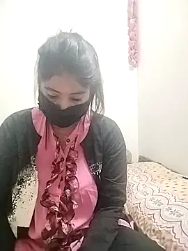 Snapshot of Hot_Angle chatting on November 24, 2025, 2:39 pm Hot Angle online show from November 24, 2025, 2:39 pm