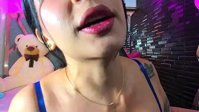 Snapshot of Scarlet_Reyes chatting on June 26, 2026, 1:17 pm Scarlet Reyes online show from June 26, 2026, 1:17 pm