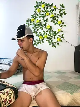 Snapshot of adan_jp chatting on December 15, 2025, 11:05 am adan jp online show from December 15, 2025, 11:05 am