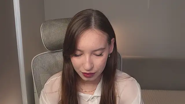 Snapshot of WhyEmmyCry chatting on July 3, 2026, 5:36 am WhyEmmyCry online show from July 3, 2026, 5:36 am