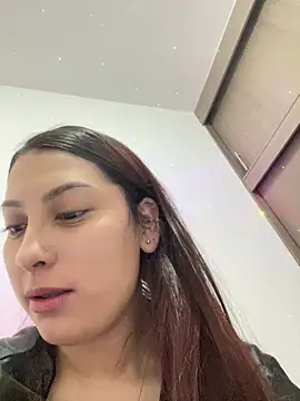 Sammy Sweet01 online show from August 3, 2026, 12:00 pm