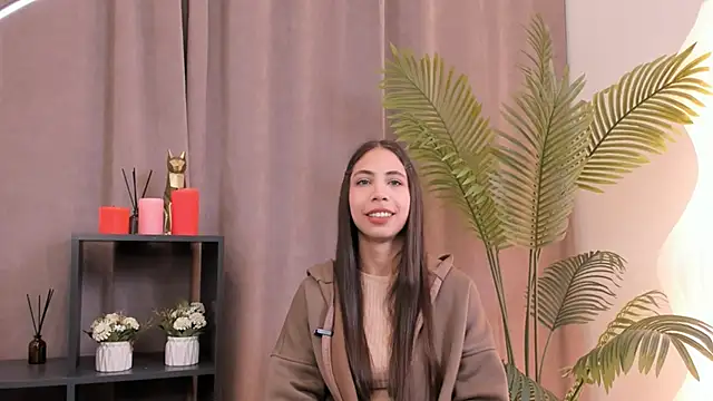 Snapshot of CeliaKolic chatting on October 20, 2025, 2:28 pm CeliaKolic online show from October 20, 2025, 2:28 pm