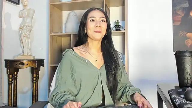 elissaWhite online show from February 18, 2026, 12:41 am