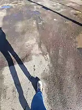 bbyxklaus online show from November 1, 2025, 12:10 pm