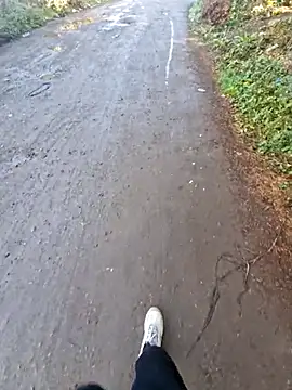 bbyxklaus online show from November 9, 2025, 10:52 am