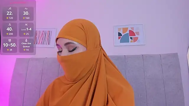 fatiima  online show from November 7, 2025, 7:07 pm