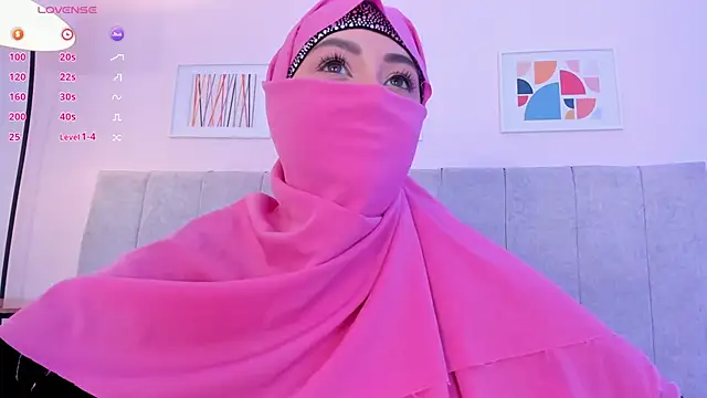 Snapshot of fatiima_ chatting on June 9, 2026, 7:04 pm fatiima online show from June 9, 2026, 7:04 pm