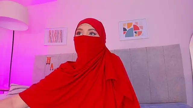 fatiima  online show from October 31, 2025, 7:10 pm