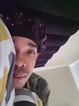 Snapshot of AlgeeBoksburg chatting on March 15, 2026, 10:11 am AlgeeBoksburg online show from March 15, 2026, 10:11 am