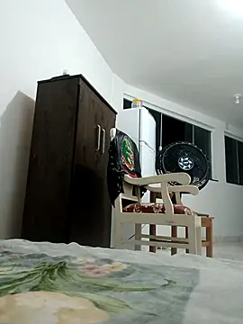 Snapshot of Sph9mm chatting on October 25, 2025, 11:49 pm Sph9mm online show from October 25, 2025, 11:49 pm