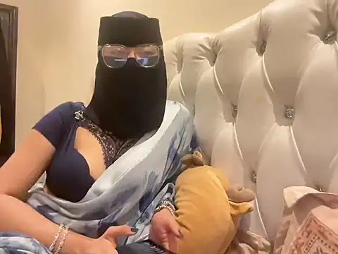 Snapshot of manesa1 chatting on November 16, 2025, 9:25 am manesa1 online show from November 16, 2025, 9:25 am