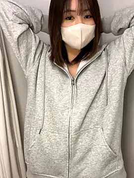 Snapshot of Rui_87 chatting on November 25, 2025, 10:26 am Rui 87 online show from November 25, 2025, 10:26 am