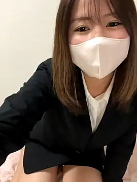 Snapshot of Rui_87 chatting on December 3, 2025, 12:44 am Rui 87 online show from December 3, 2025, 12:44 am