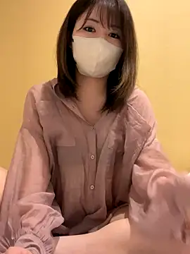 Snapshot of Rui_87 chatting on October 27, 2025, 10:49 am Rui 87 online show from October 27, 2025, 10:49 am