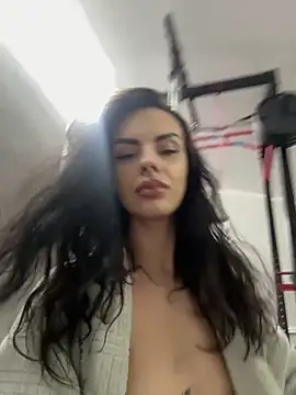 wwwdddccc1 online show from February 21, 2026, 6:32 pm