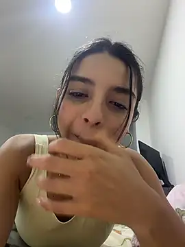 Snapshot of violeta365 chatting on May 8, 2026, 11:19 pm violeta365 online show from May 8, 2026, 11:19 pm