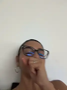 Snapshot of violeta365 chatting on March 15, 2026, 11:28 am violeta365 online show from March 15, 2026, 11:28 am