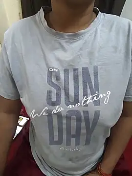 Snapshot of hot_richa chatting on December 20, 2025, 6:27 am hot richa online show from December 20, 2025, 6:27 am