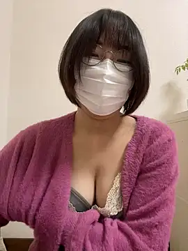 Snapshot of Yurika_oO chatting on December 4, 2025, 11:09 am Yurika oO online show from December 4, 2025, 11:09 am