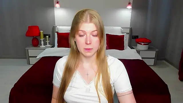 Snapshot of Stella_Light chatting on July 23, 2026, 12:13 pm Stella Light online show from July 23, 2026, 12:13 pm